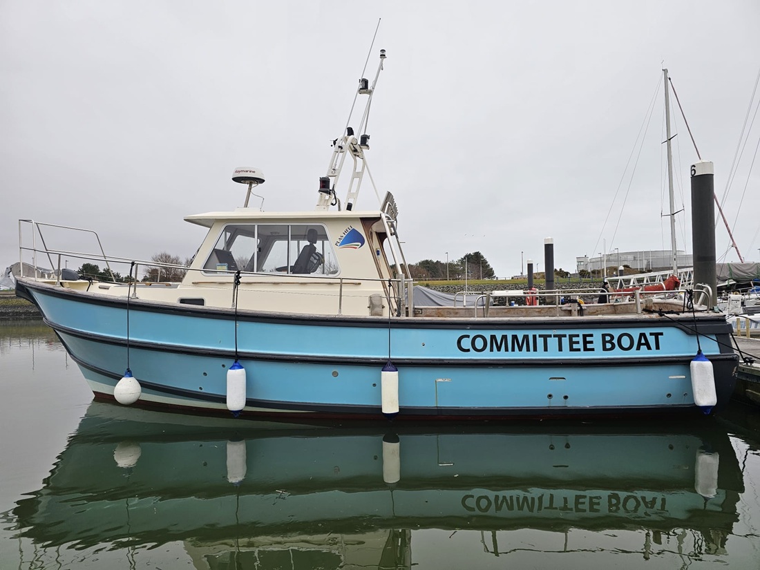 image Dylan - The New Committee Boat